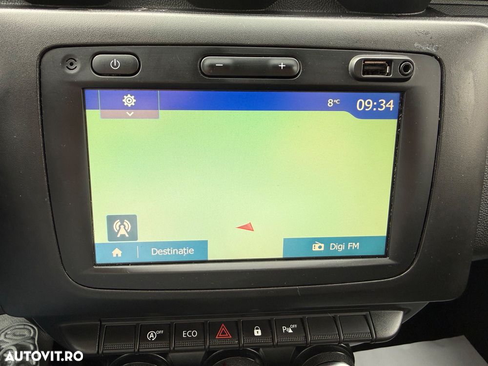 Dacia Duster TCe 100 2WD Celebration - 12