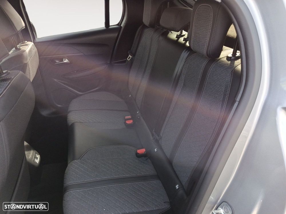 Peugeot 208 1.2 PureTech Allure - 13