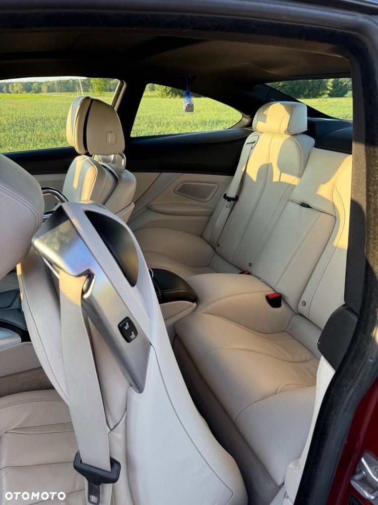 BMW Seria 6 650i - 11