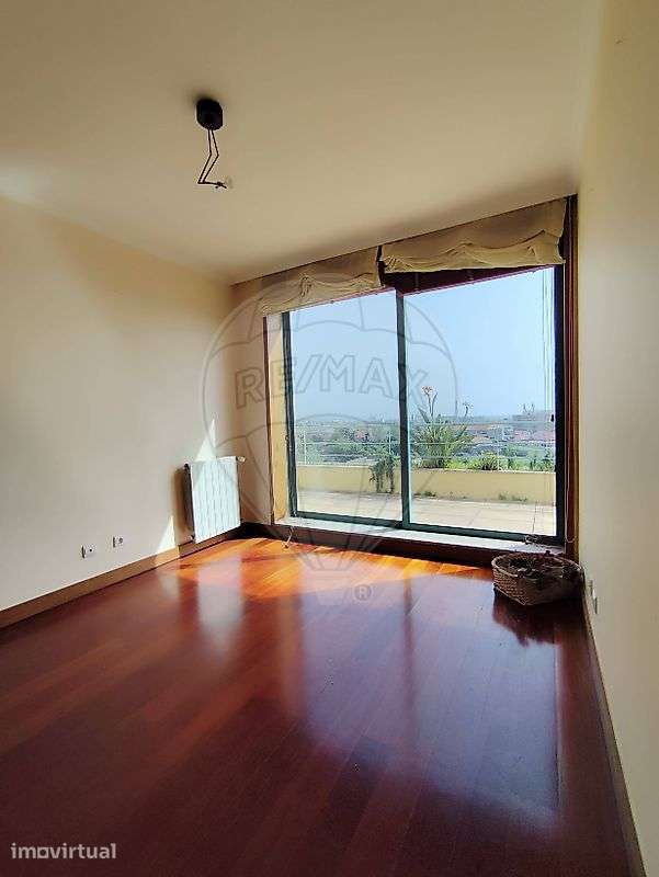 Apartamento T4 para arrendamento - Grande imagem: 2/29
