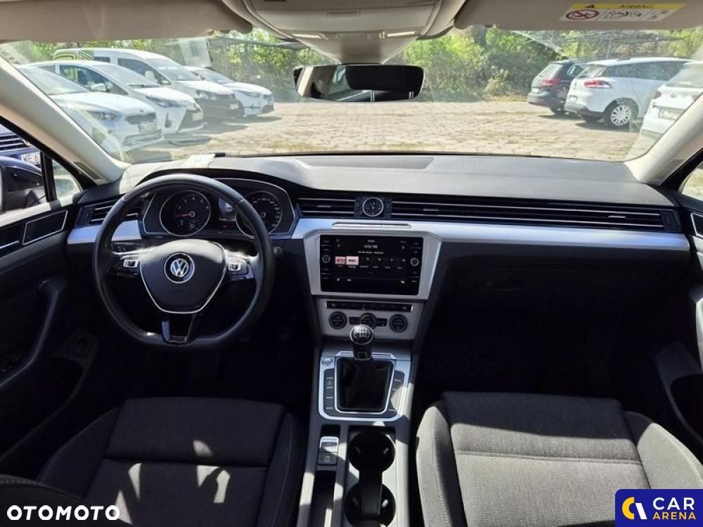 Volkswagen Passat - 24