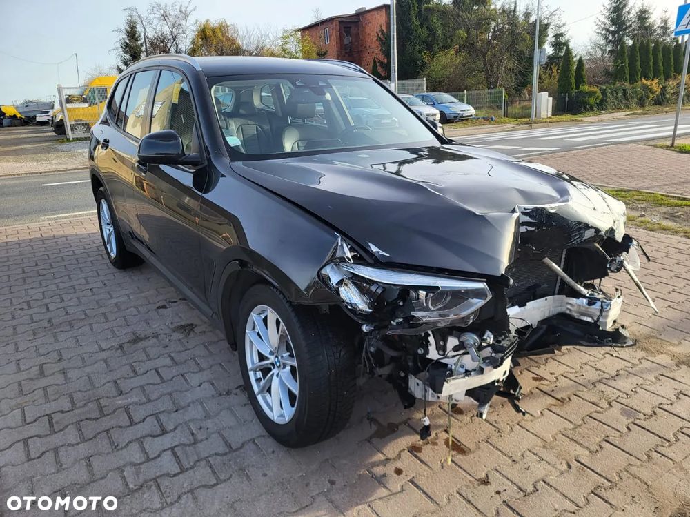 BMW X3 xDrive30i Advantage sport - 11