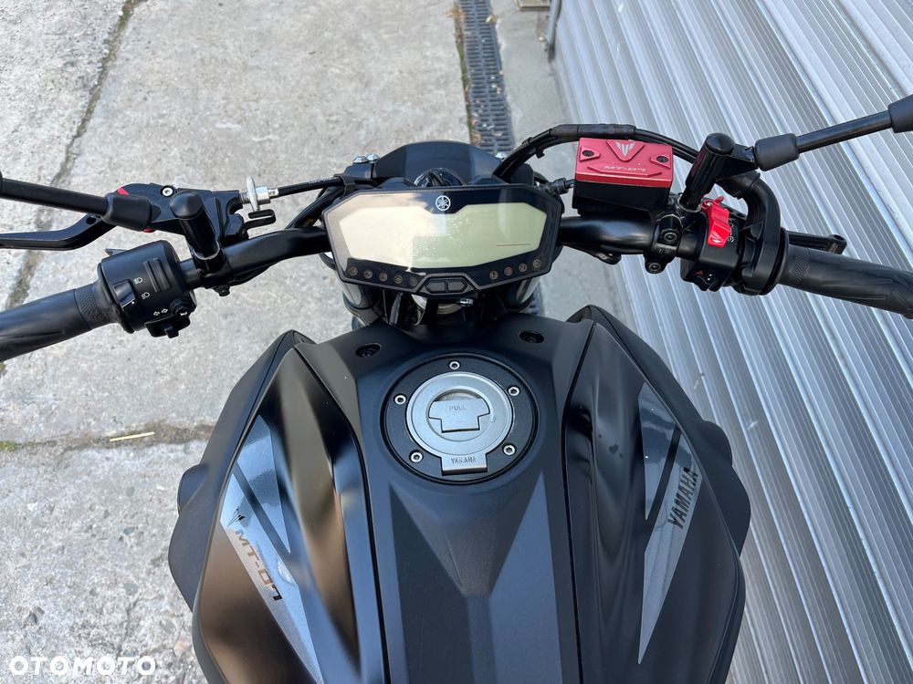 Yamaha MT - 32
