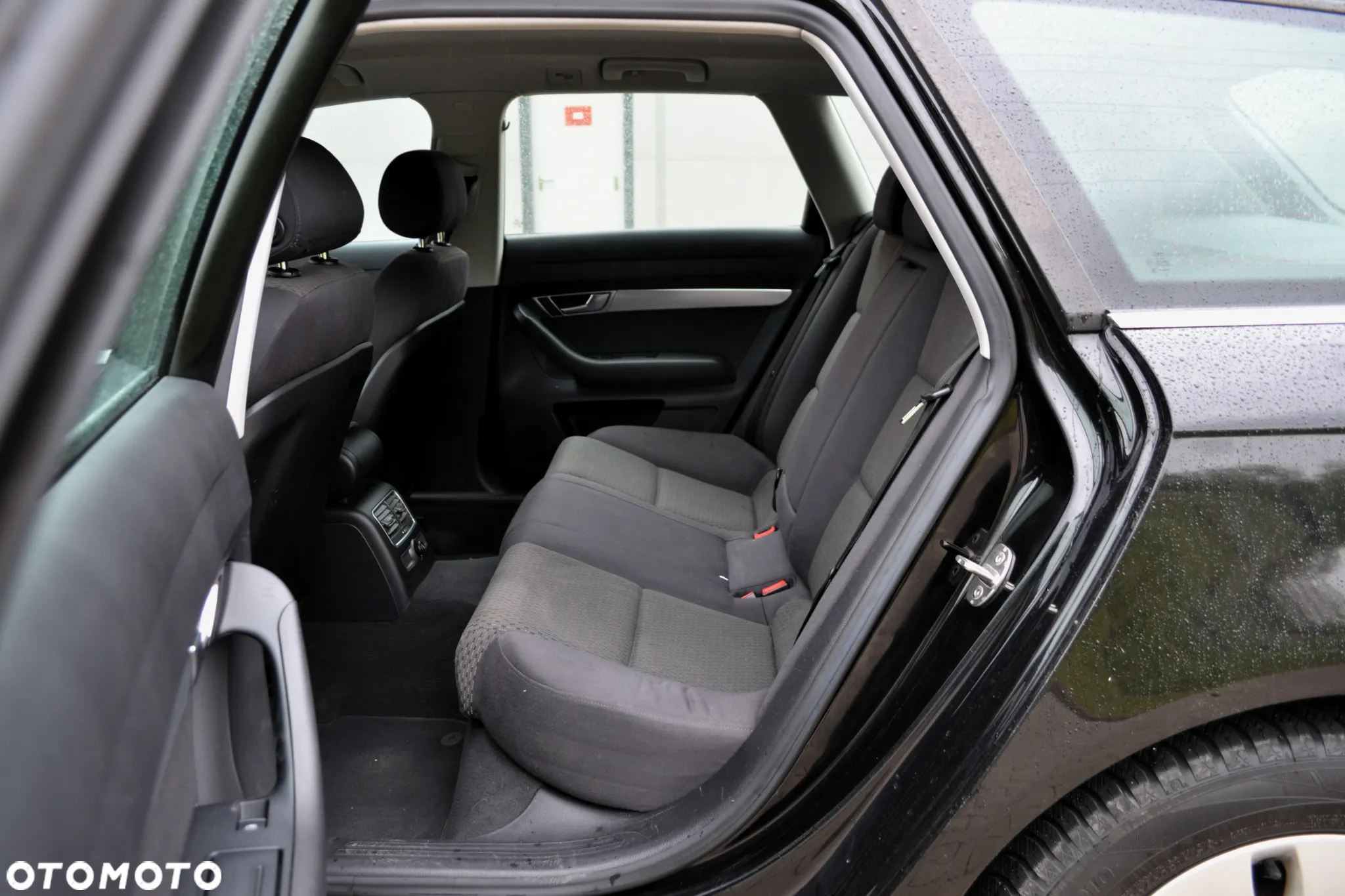 Audi A6 Avant 2.4 quattro - 7