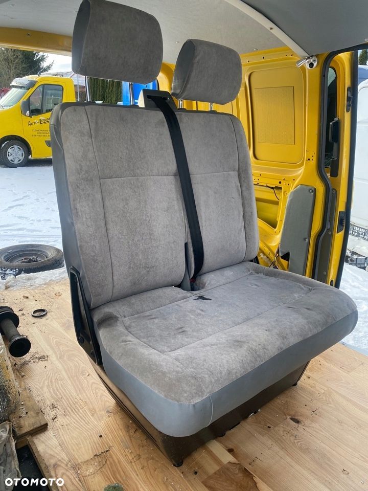 VW T5 LIFT 2,0 TDI 10-14r kanapa 2os - 2