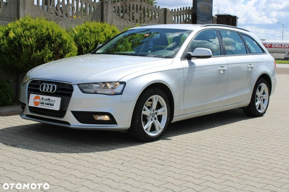Audi A4 Avant 2.0 TDI DPF Ambiente - 12