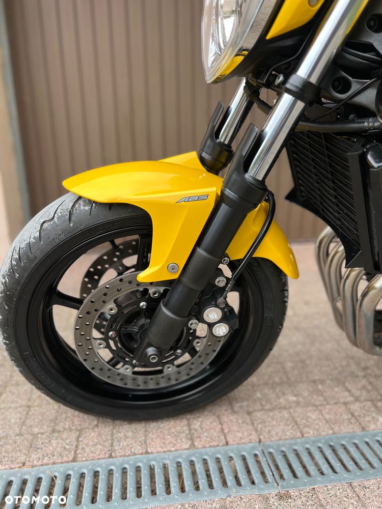 Yamaha FZ6 - 18