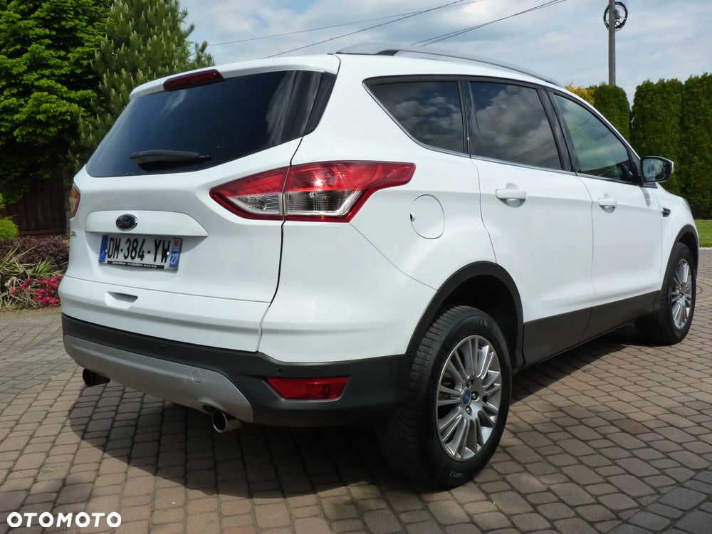 Ford Kuga 2.0 TDCi 2x4 Titanium - 10
