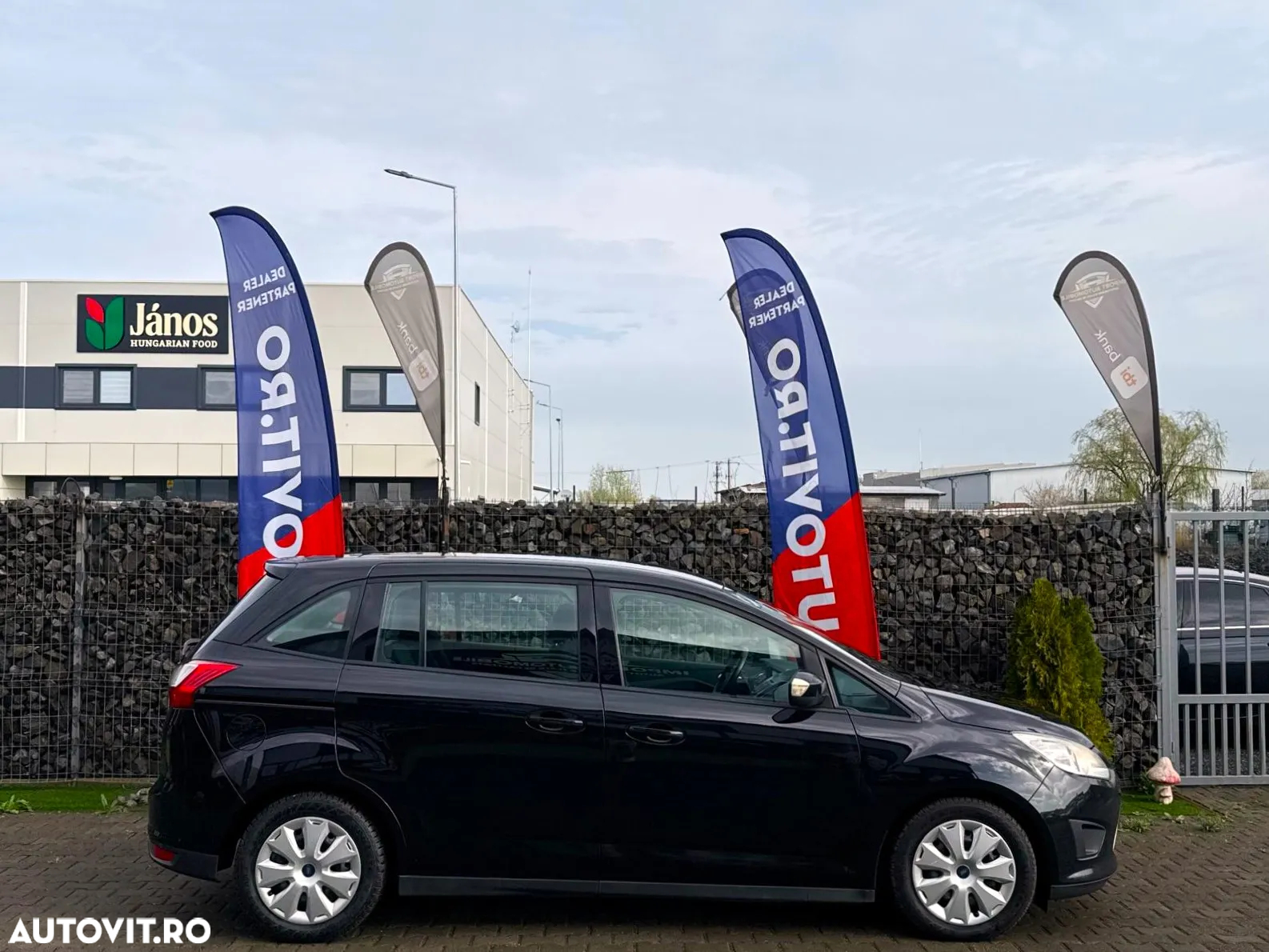 Ford Grand C-Max 1.6 TDCi Ambiente - 11