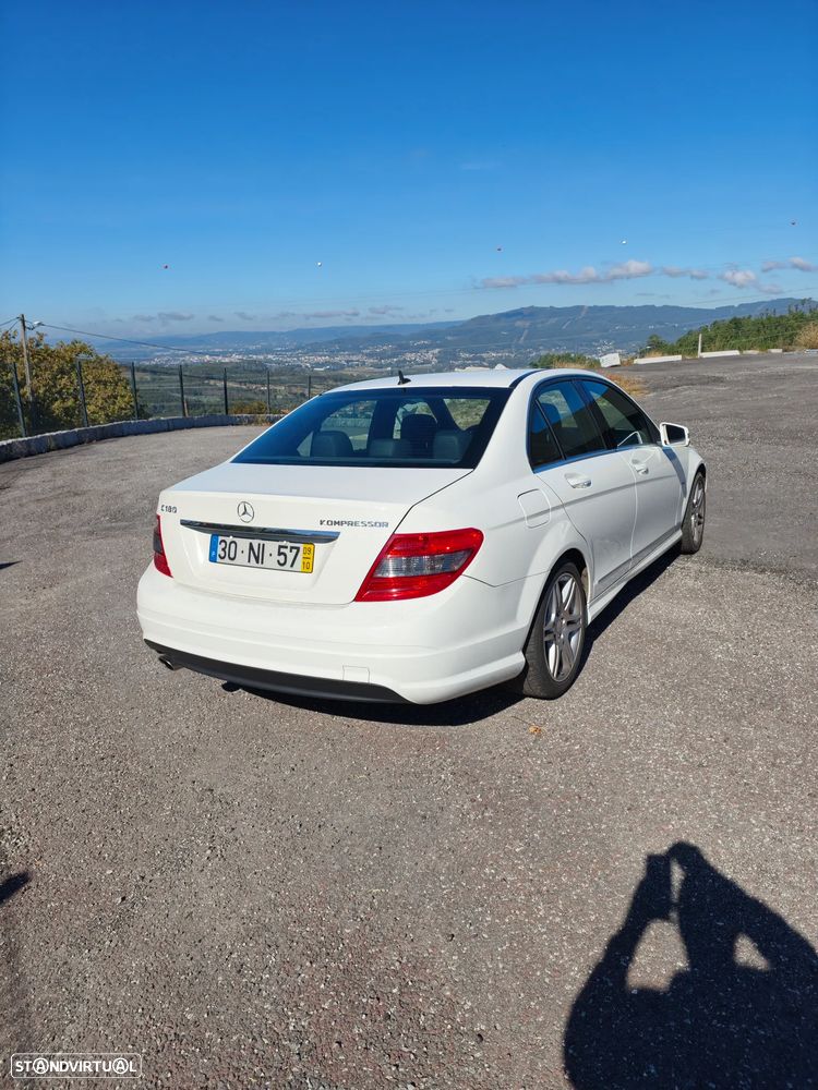 Mercedes-Benz C 180 Kompressor BlueEFFICIENCY Avantgarde - 3