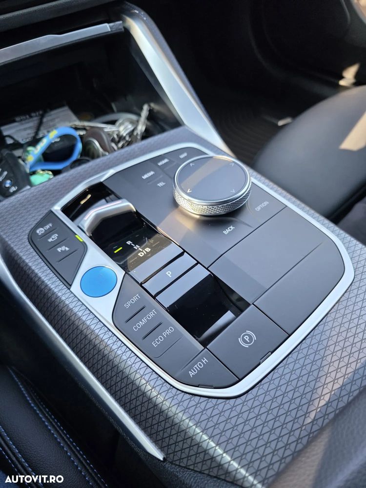 BMW i4 eDrive40 - 16