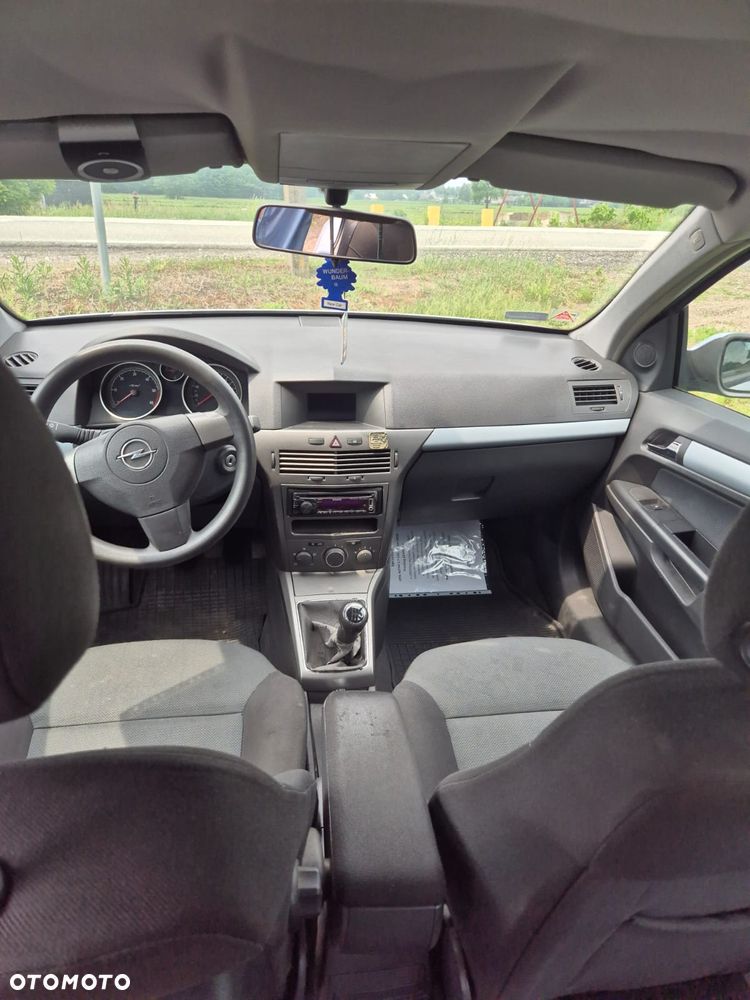 Opel Astra 1.7 CDTI - 19