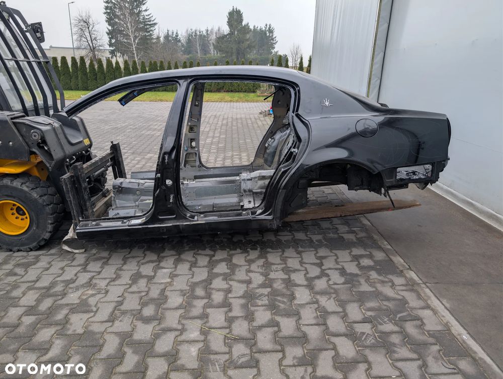 Ćwiartka, błotnik, próg, dach. Maserati quattroporte 2004/2013 - 1