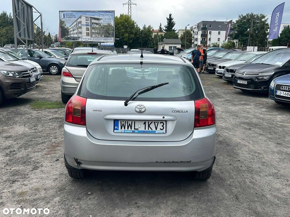 Toyota Corolla - 1