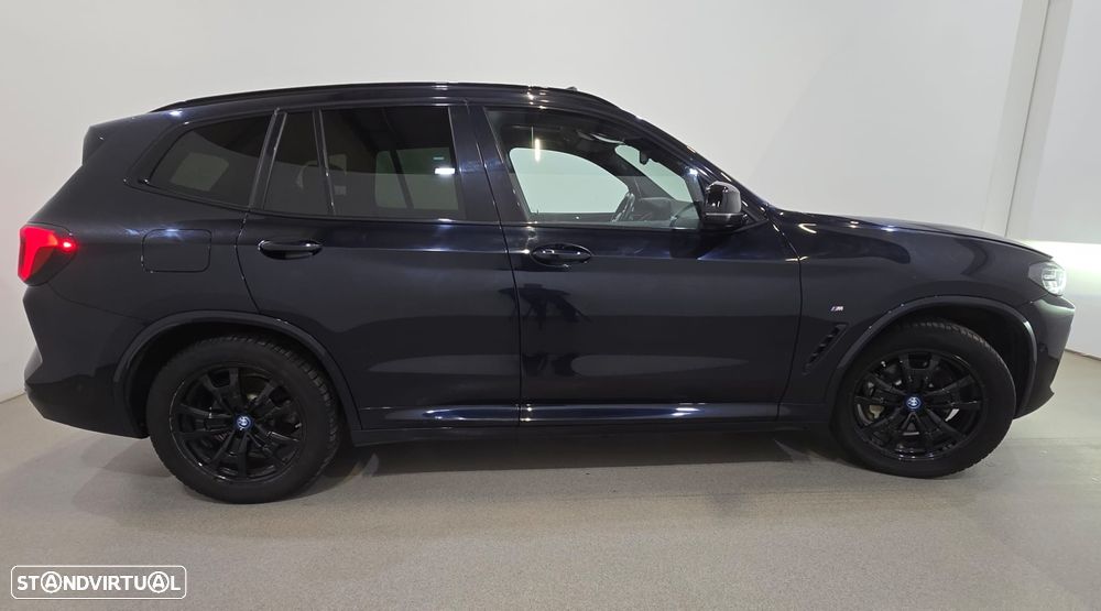 BMW iX3 - 6