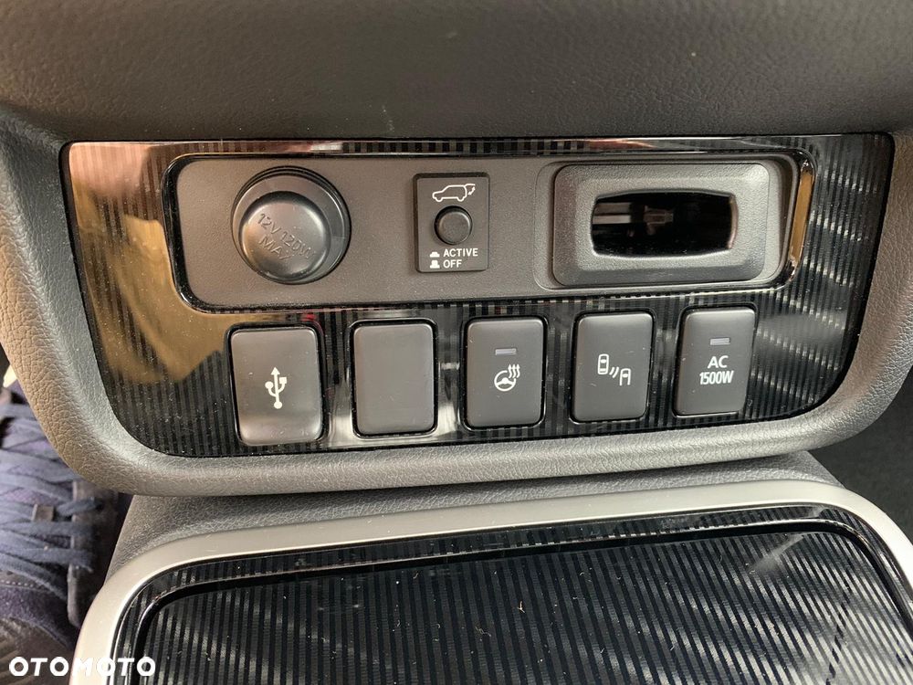 Mitsubishi Outlander 2.4 4WD Plug-In Hybrid Diamant+ - 7