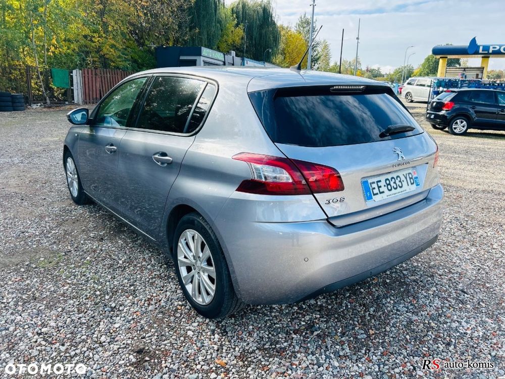 Peugeot 308 - 11