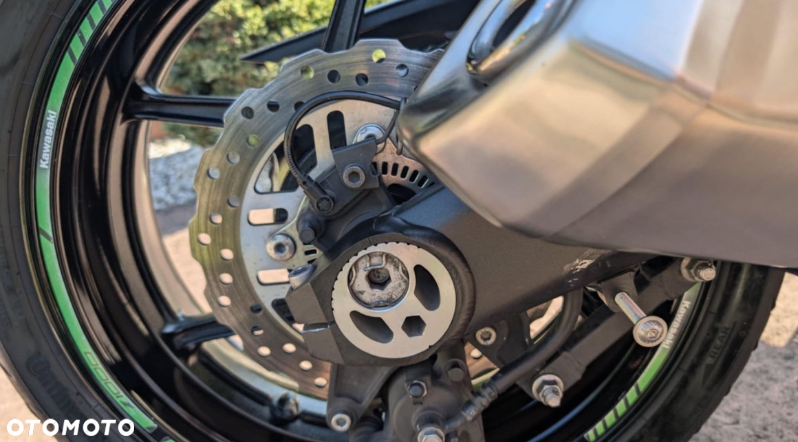 Kawasaki Ninja 1000 SX - 7