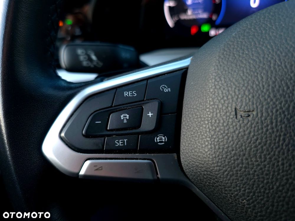 Volkswagen Golf VIII 2.0 TDI Life DSG - 16
