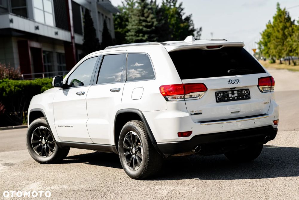 Jeep Grand Cherokee - 11