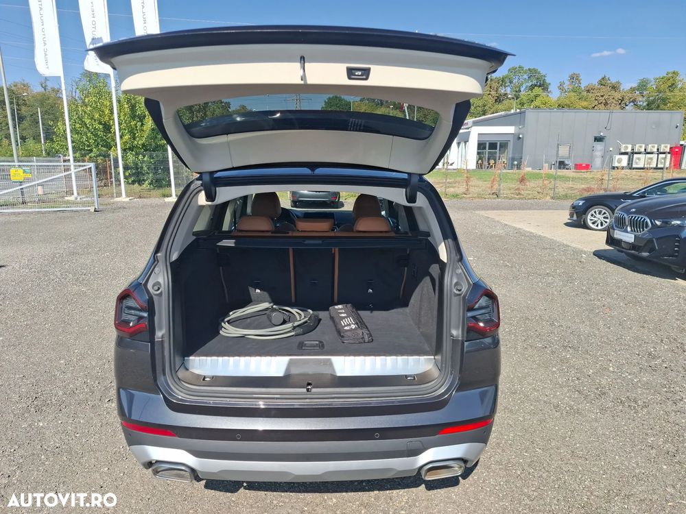 BMW X3 xDrive30e AT PHEV - 16