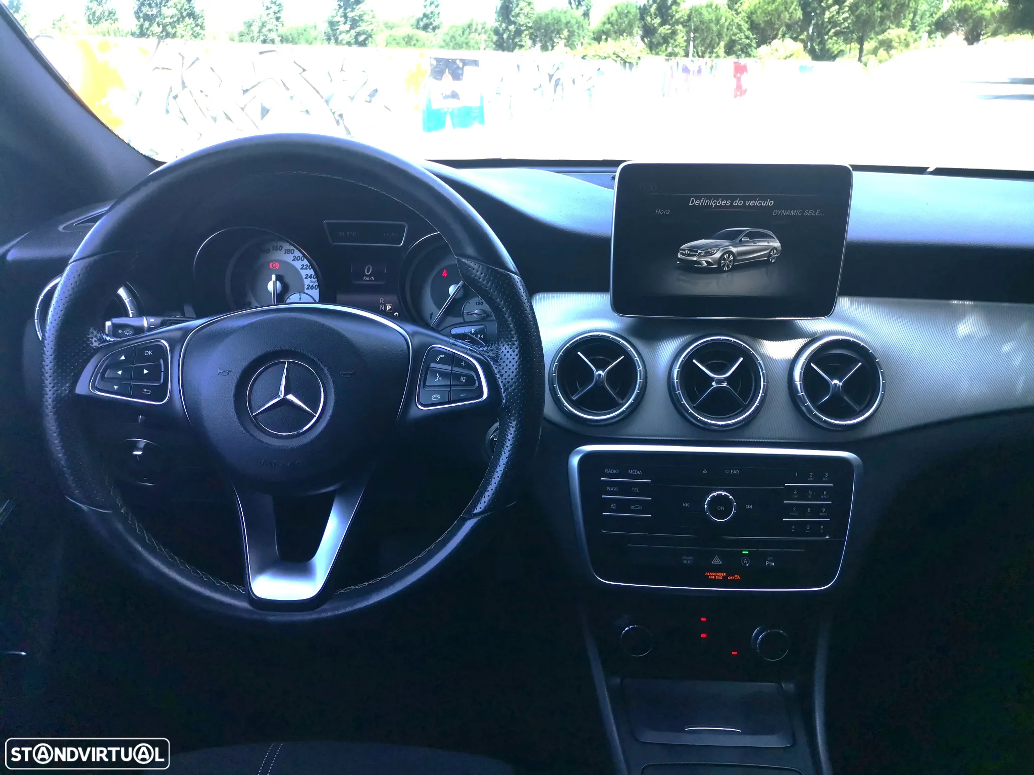 Mercedes-Benz CLA 200 d Shooting Brake Urban Aut. - 13