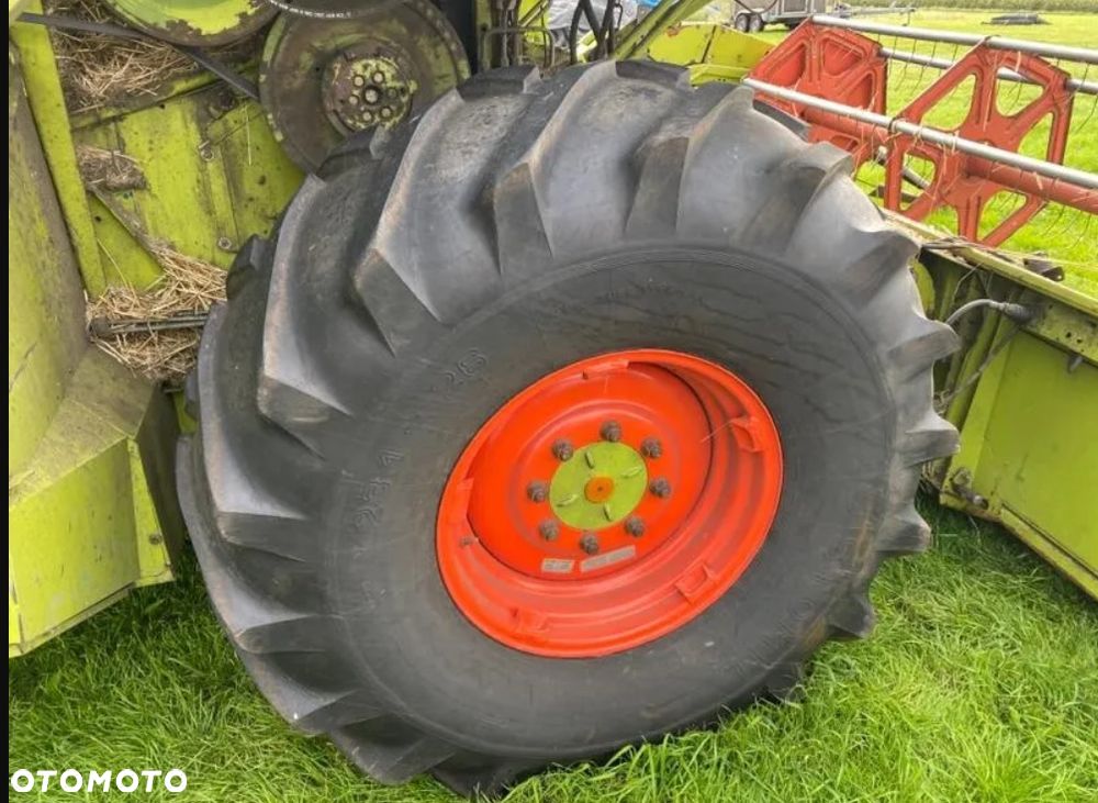 Claas Dominator 98 SL M , rok 1986 - 15