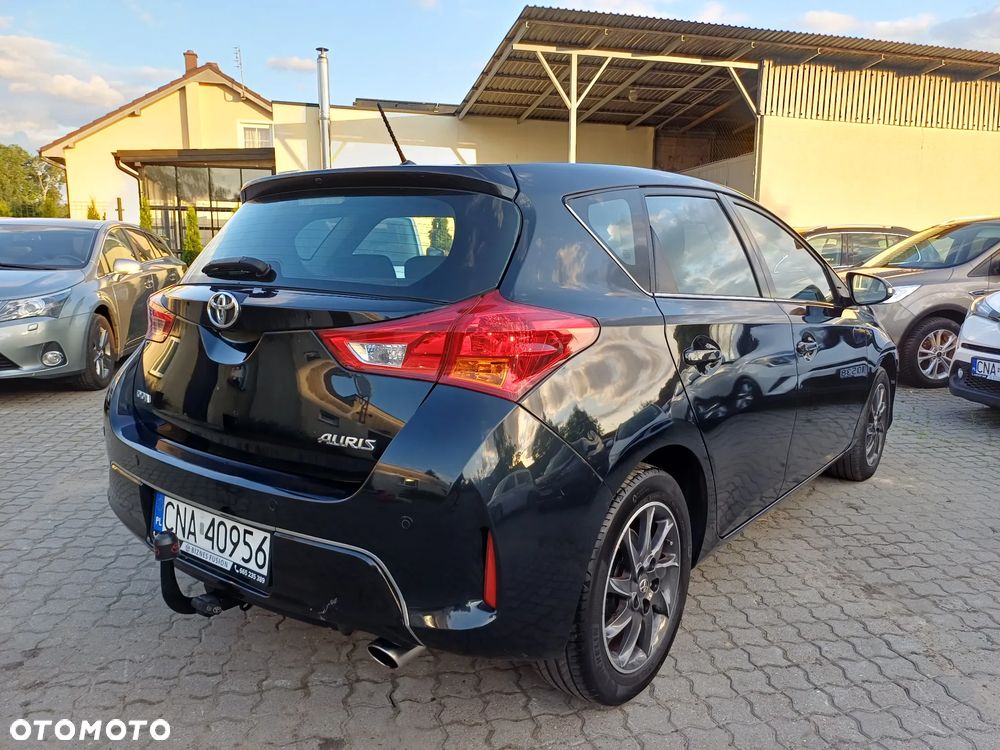 Toyota Auris 1.6 Premium - 8