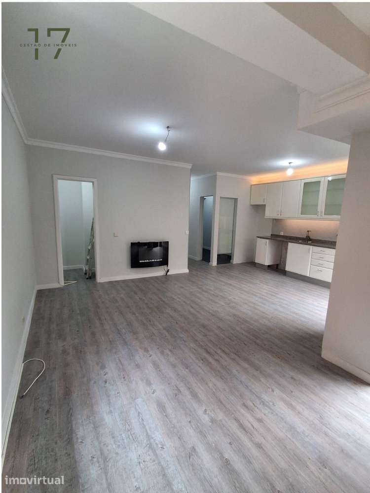 Apartamento T1+1 Renovado com Varanda - Centro de Matosinhos - Grande imagem: 3/29