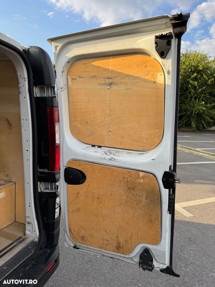 Renault Trafic GRAND CONFORT 1.6 dci 95 CP - 9