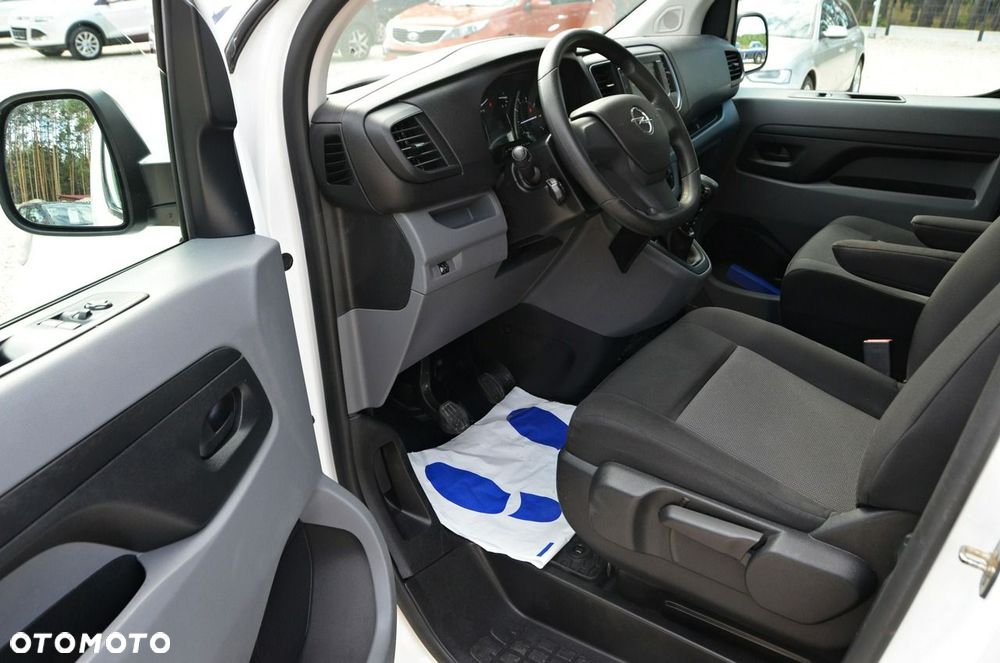 Opel Vivaro Kombi Long 2,8t Enjoy - 25