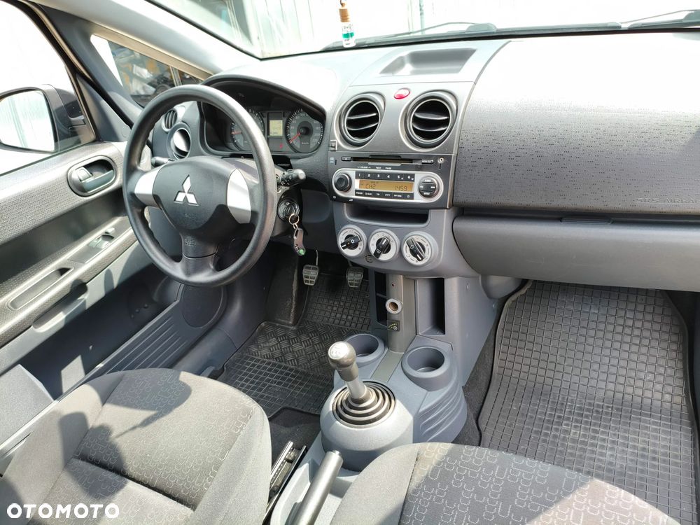 Mitsubishi Colt 1.3 Inform EU5 - 6