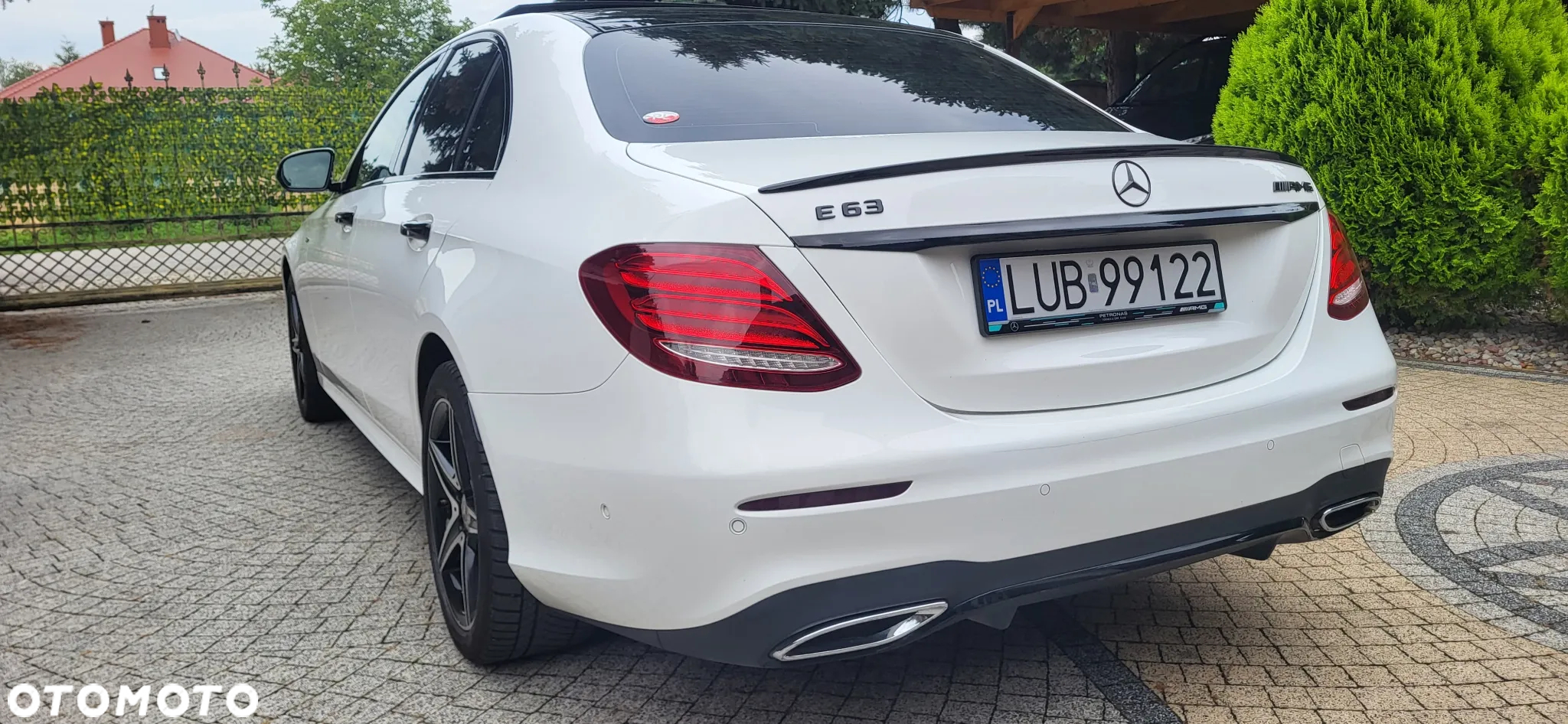 Mercedes-Benz Klasa E 220 d 4-Matic 9G-TRONIC - 2
