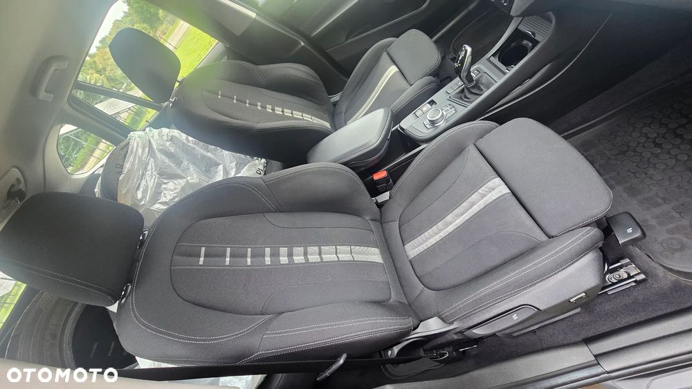 BMW X1 sDrive18i - 16