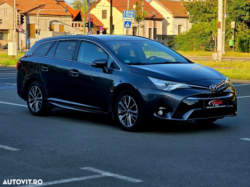 Toyota Avensis 2.0 D-4D Executive - 2