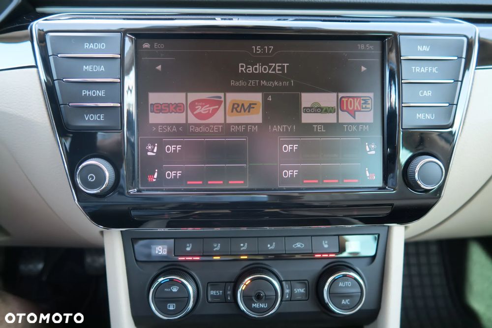 Skoda Superb 2.0 TDI L&K - 35