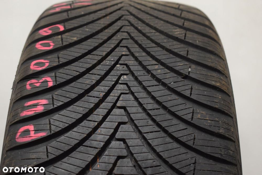 R18 225/40 Kumho Solus 4S HA32 92Y Wysyłka gratis! - 1