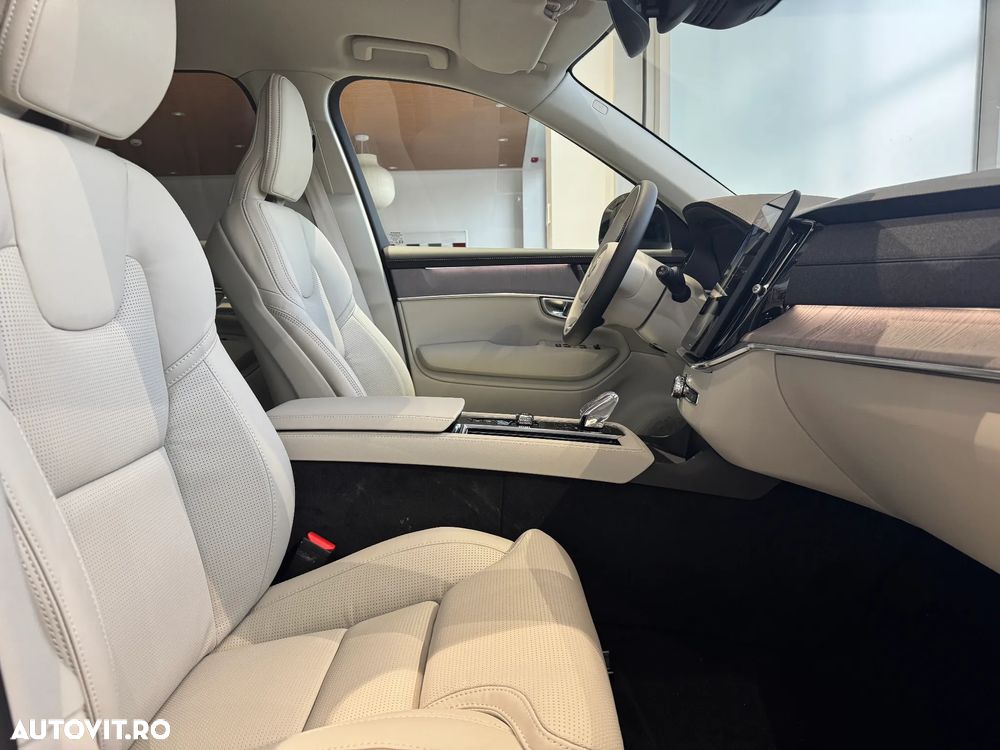 Volvo XC 90 T8 AWD PHEV Plus Dark - 9