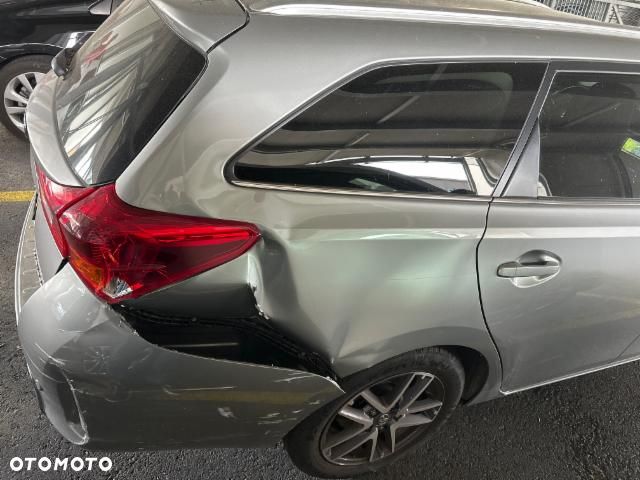 Toyota Auris 1.8 HSD Prestige - 7