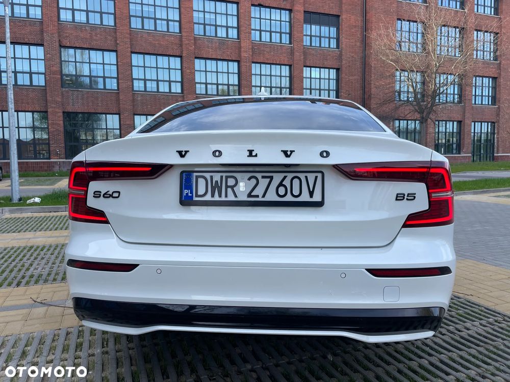 Volvo S60 B5 B R-Design - 2