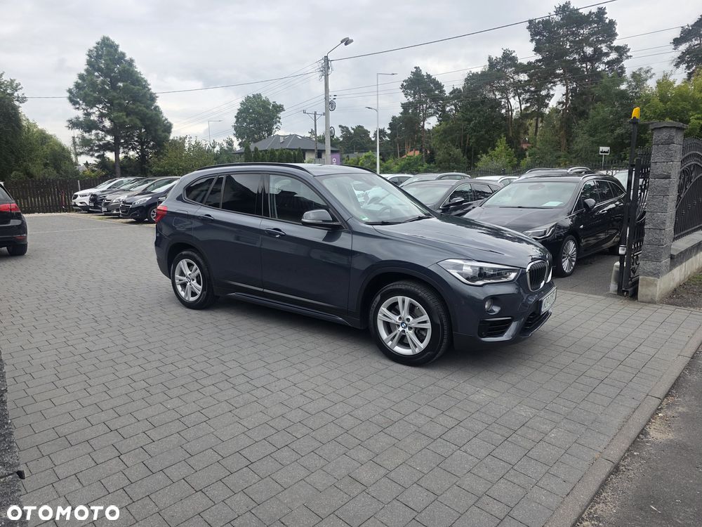 BMW X1 xDrive20d Sport Line - 2