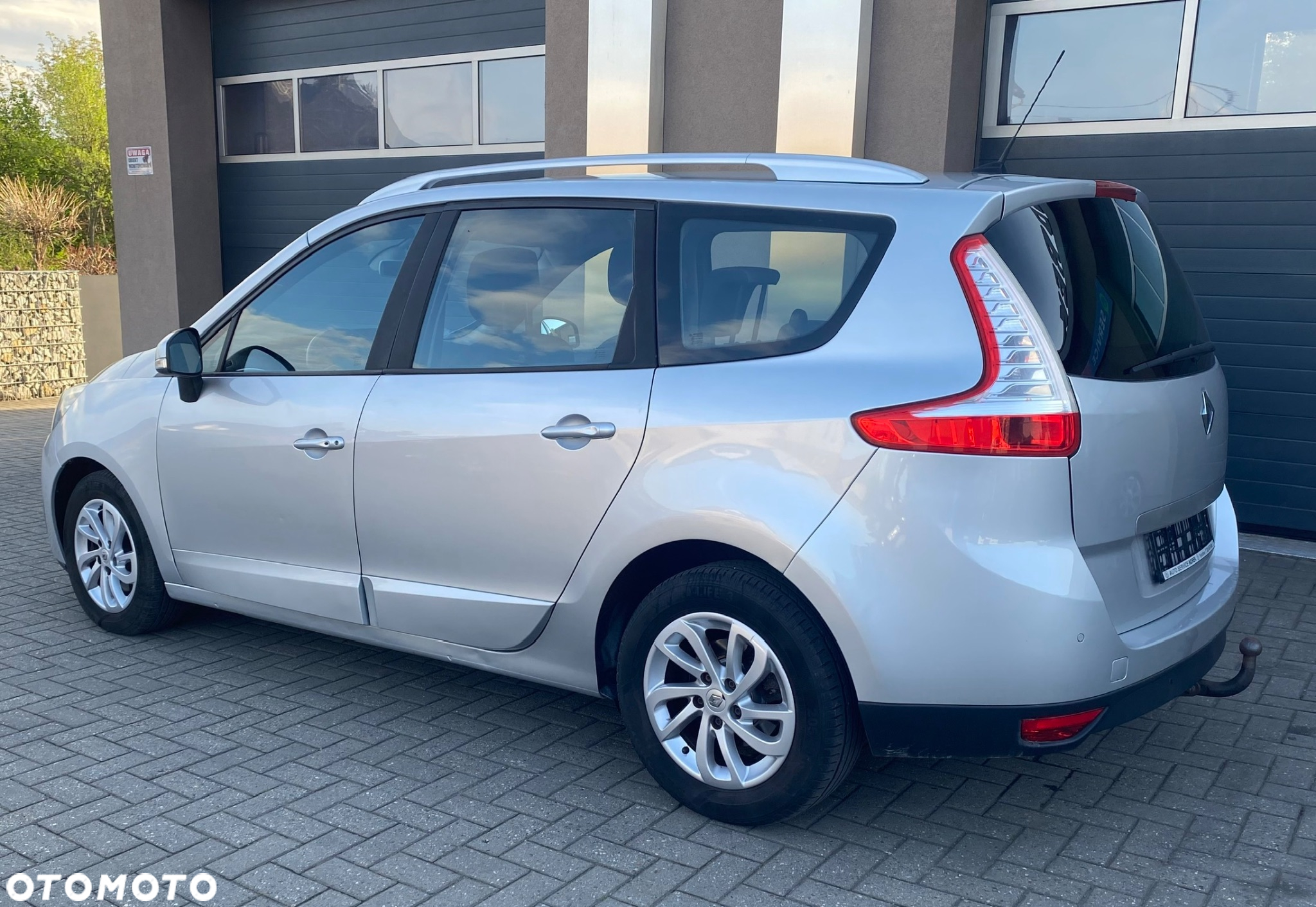 Renault Grand Scenic - 20