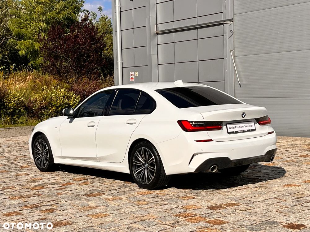 BMW Seria 3 318i M Sport sport - 9