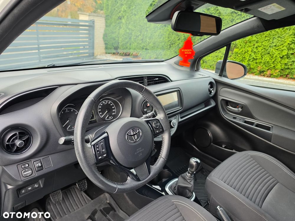 Toyota Yaris 1.5 Selection - 6