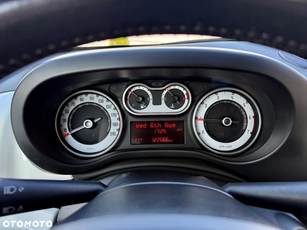 Fiat 500L 1.4 16V Lounge - 11