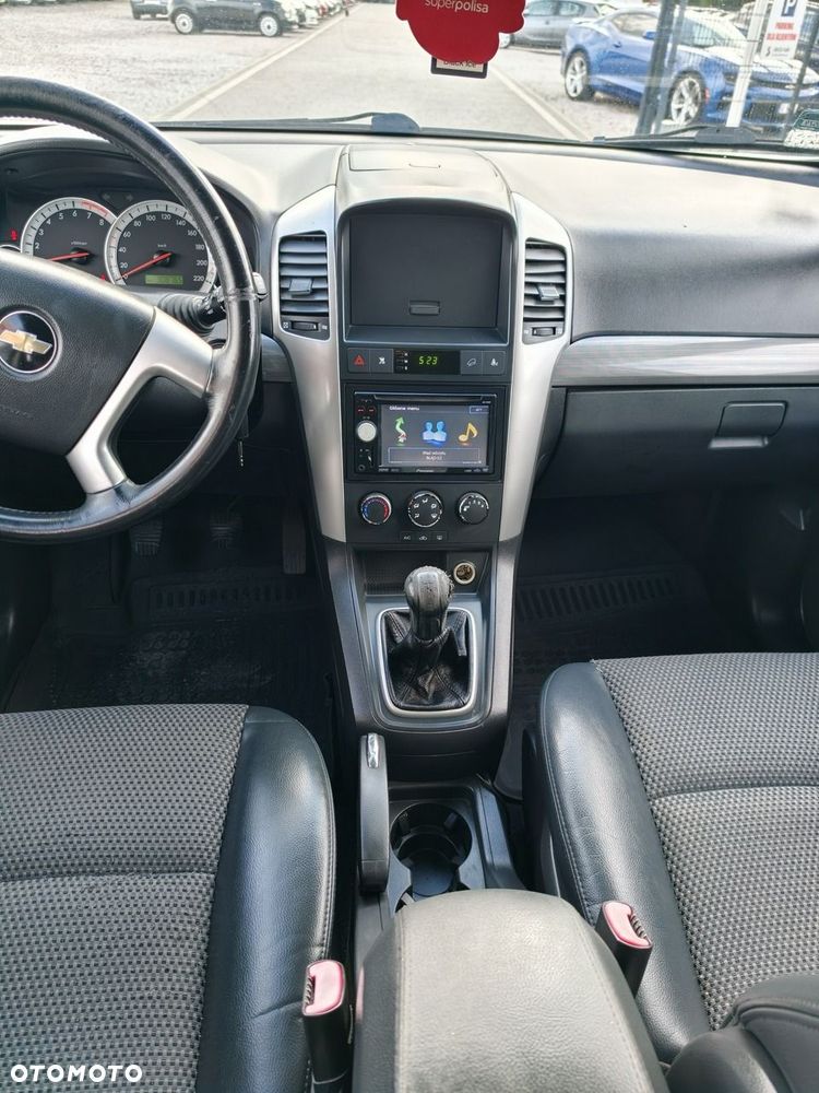 Chevrolet Captiva - 21