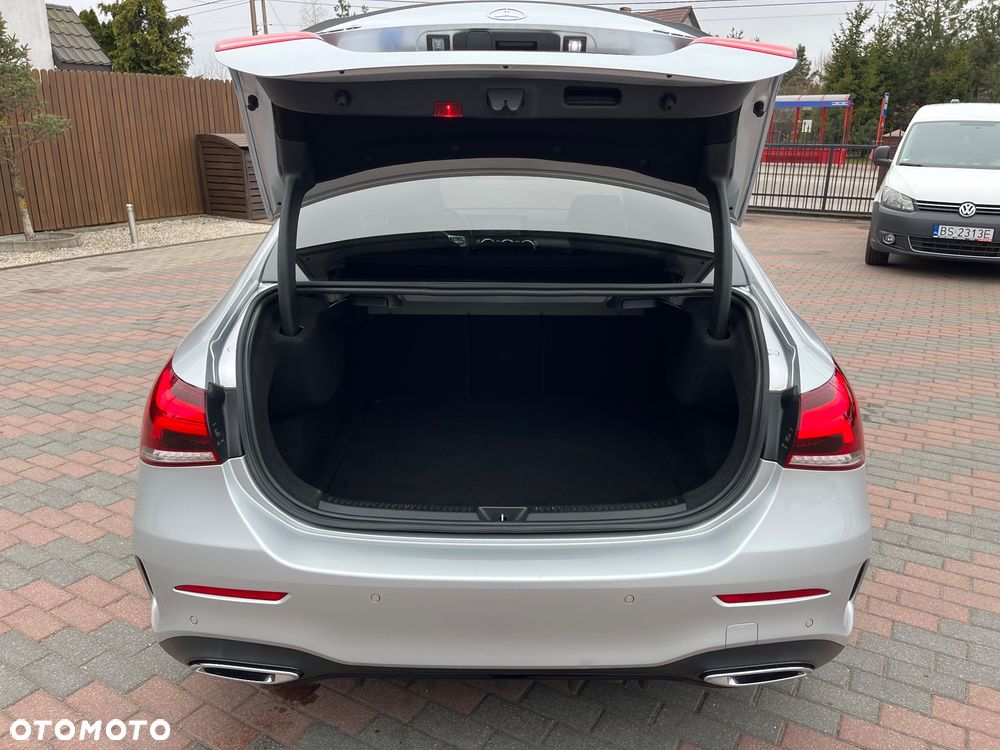 Mercedes-Benz Klasa A 220 4-Matic AMG Line 7G-DCT - 36