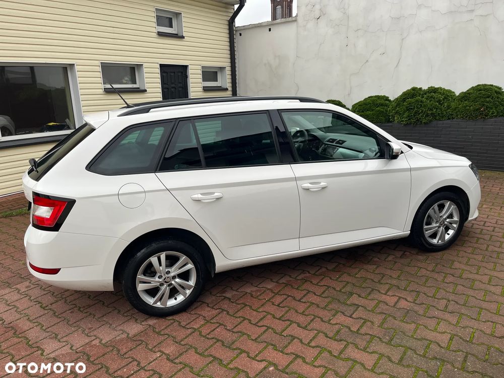 Skoda Fabia 1.0 TSI Ambition Plus - 9