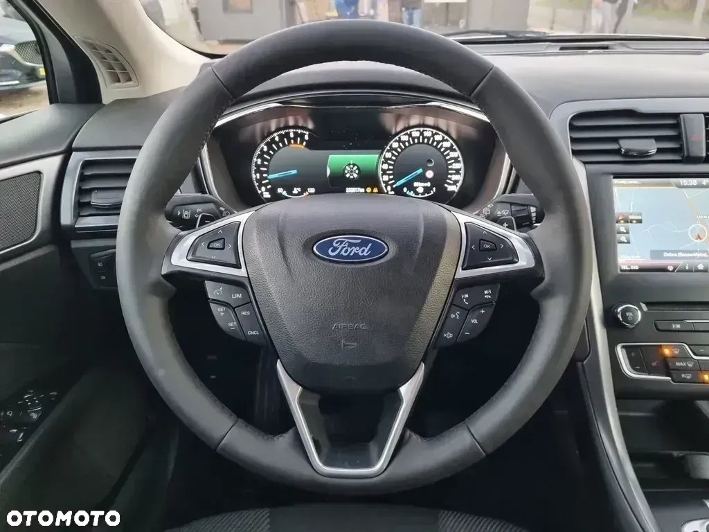 Ford Mondeo 2.0 TDCi Titanium PowerShift - 16