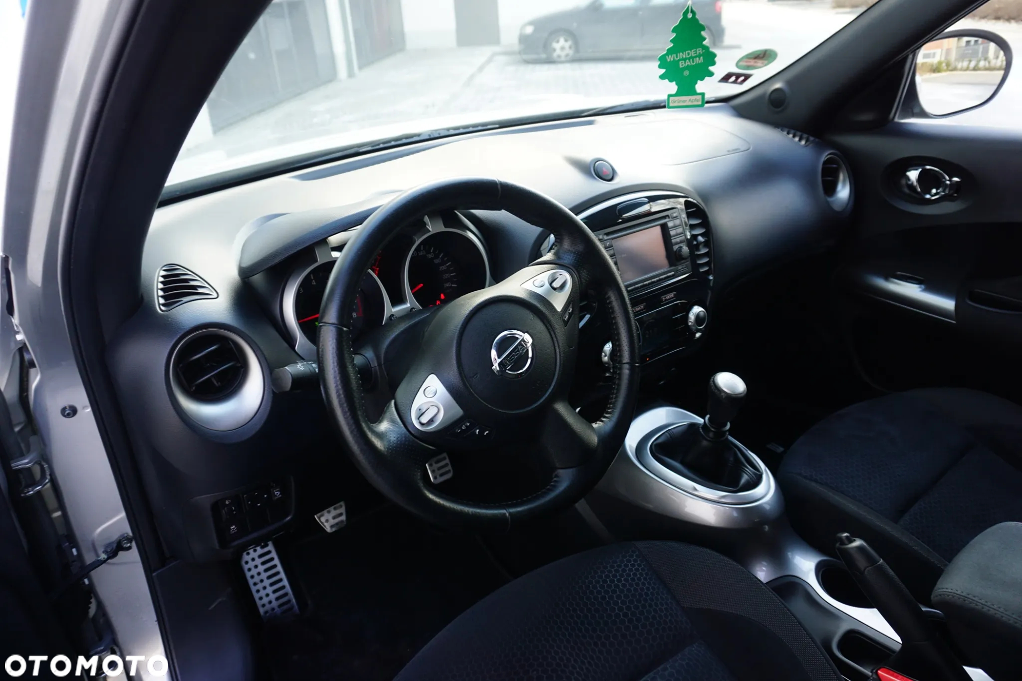 Nissan Juke 1.6 T Tekna - 30
